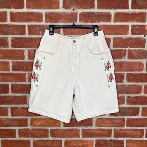 Vintage 90's Bill Blass floral embroidered denim shorts